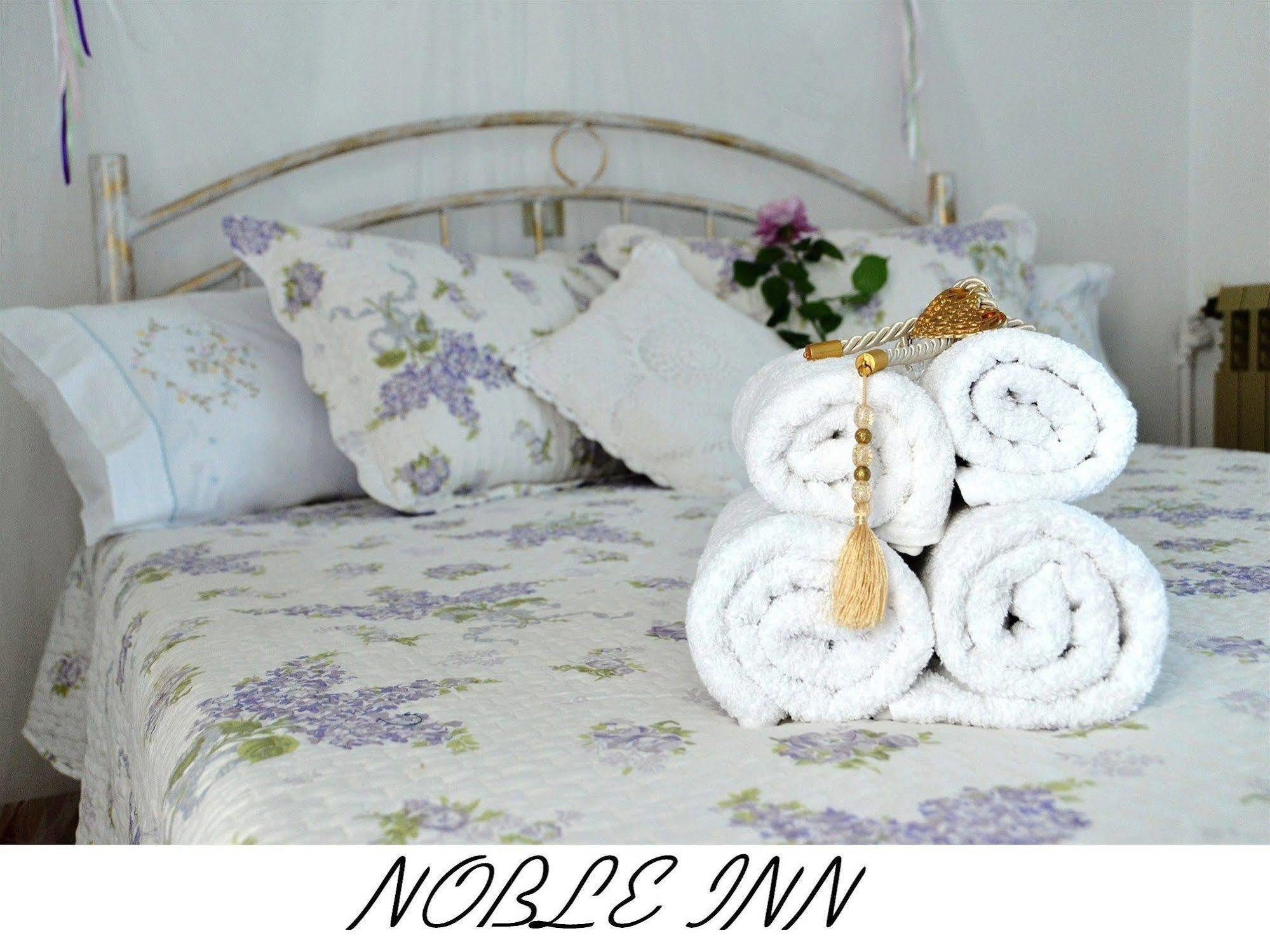 Noble Inn Loutráki Eksteriør billede